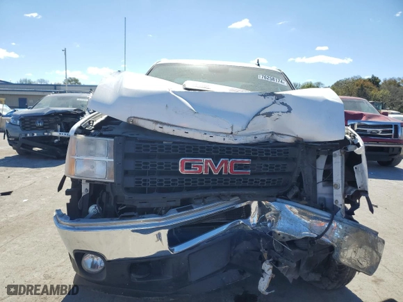 2013 GMC Sierra 2500HD SLE with VIN 1GT220CG8DZ395364, listed as a Copart auction lot 76258174 with 0 mi miles and Salvage Title. Bid and sale history available at carsss.com. Image 5.