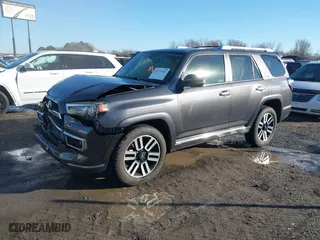 2017 Toyota 4Runner SR5 with VIN JTEBU5JRXH5431401, listed as a IAAI auction lot 41231941 with 133,324 mi miles. Bid and sale history available at carsss.com. Image 2.