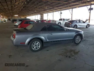 2007 Ford Mustang Deluxe with VIN 1ZVFT84N775344862, listed as a Copart auction lot 64228765 with 179,514 mi miles and Clean title. Bid and sale history available at DreamBid. Image 3.
