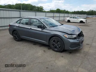 2022 Volkswagen Jetta SE with VIN 3VW7M7BU2NM013040, listed as a Copart auction lot 56342075 with 31,171 mi miles and Salvage title. Bid and sale history available at DreamBid. Image 4.