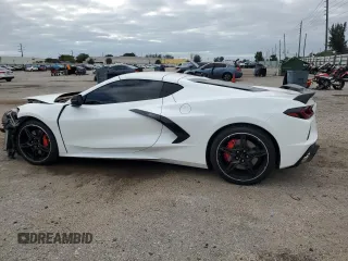 2021 Chevrolet Corvette 3LT with VIN 1G1YC2D46M5120132, listed as a Copart auction lot 80923944 with 9,193 mi miles and Salvage Title. Bid and sale history available at carsss.com. Image 2.