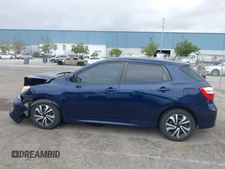 2009 Toyota Matrix with VIN 2T1KU40E59C115762, listed as a IAAI auction lot 42139583 with 184,545 mi miles and . Bid and sale history available at DreamBid. Image 14.