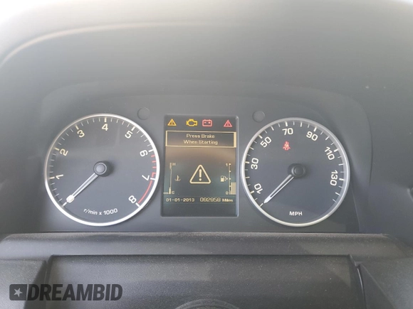 2015 Land Rover LR4 Lux with VIN SALAK2V64FA757065, listed as a Copart auction lot 49555045 with 92,958 mi miles and Clean Title. Bid and sale history available at DreamBid. Image 9.