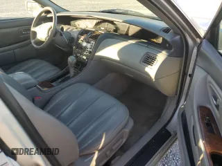 2001 Toyota Avalon XL w/Bucket Seats with VIN 4T1BF28B21U148374, listed as a Copart auction lot 44053655 with 193,490 mi miles and Salvage Title. Bid and sale history available at carsss.com. Image 8.