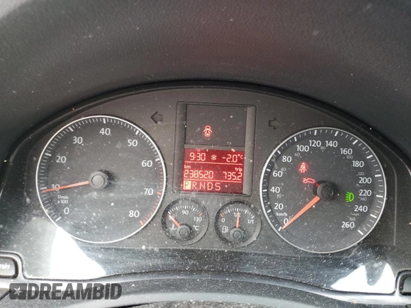 2008 Volkswagen Rabbit S с VIN WVWBA71K38W340864, выставлен на аукционе Copart как лот 50417325 с пробегом 238 520 миль миль и Чистый • Clean title. История ставок и продаж доступна на DreamBid. Изображение 9.