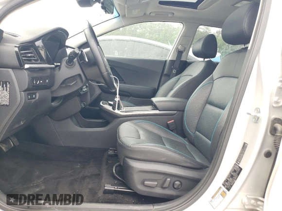 2020 Kia Niro EX Premium with VIN KNDCE3LG0L5032723, listed as a Copart auction lot 54766175 with 30,420 mi miles and Salvage Title. Bid and sale history available at DreamBid. Image 7.