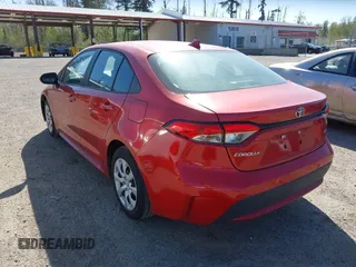 2021 Toyota Corolla LE with VIN 5YFEPMAE2MP180273, listed as a IAAI auction lot 42100956 with 32,168 mi miles. Bid and sale history available at carsss.com. Image 3.