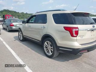 2018 Ford Explorer Limited z VIN 1FM5K7F82JGC70826, wystawiony jako IAAI lot #42387710 z przebiegiem 42 270 mil mil oraz . Historia ofert i sprzedaży dostępna na DreamBid. Obrazek 3.