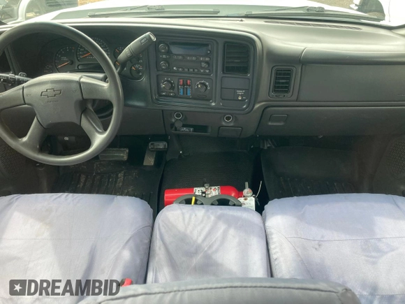 2007 Chevrolet Silverado 1500 with VIN 1GBJC34D67E167779, listed as a Copart auction lot 55501975 with 166,218 mi miles and Clean Title. Bid and sale history available at DreamBid. Image 9.
