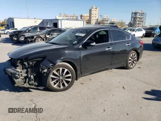 2017 Nissan Altima SV z VIN 1N4AL3APXHC215376, wystawiony jako Copart lot #49067105 z przebiegiem 190 820 mil mil oraz Szkoda całkowita • Salvage title. Historia ofert i sprzedaży dostępna na DreamBid. Obrazek 1.