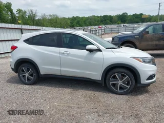 2022 Honda HR-V EX with VIN 3CZRU6H57NM724989, listed as a IAAI auction lot 42004156 with 170,085 mi miles. Bid and sale history available at carsss.com. Image 13.