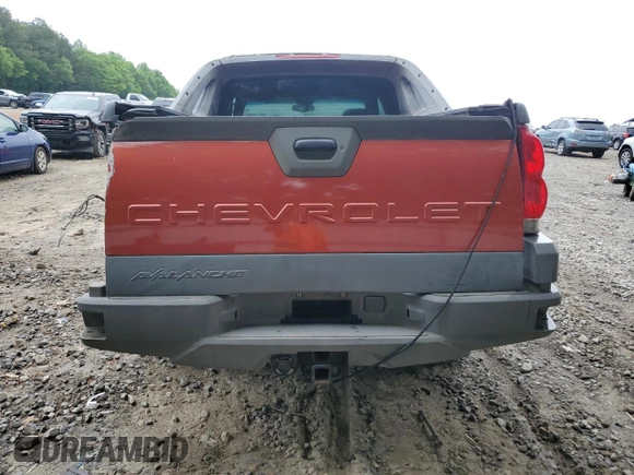 2002 Chevrolet Avalanche z VIN 3GNEK13T12G297684, wystawiony jako Copart lot #54044065 z przebiegiem 246 763 mil mil oraz Szkoda całkowita • Salvage title. Historia ofert i sprzedaży dostępna na DreamBid. Obrazek 6.