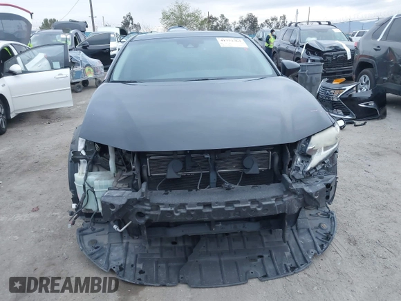 2018 Lexus ES with VIN JTHBW1GG2J2193949, listed as a IAAI auction lot 41772763 with 190,015 mi miles. Bid and sale history available at carsss.com. Image 13.