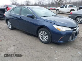 2017 Toyota Camry XLE z VIN 4T1BF1FK6HU725687, wystawiony jako IAAI lot #41978187 z przebiegiem 91 073 mil mil oraz . Historia ofert i sprzedaży dostępna na DreamBid. Obrazek 1.