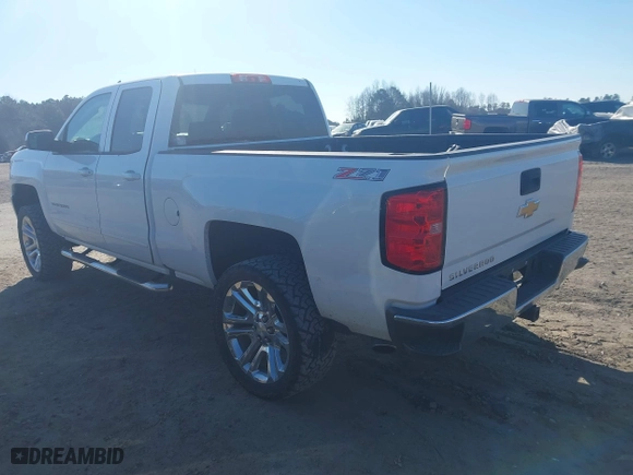 2017 Chevrolet Silverado 1500 LT with VIN 1GCVKREC2HZ168267, listed as a IAAI auction lot 41701427 with 84,614 mi miles. Bid and sale history available at carsss.com. Image 3.