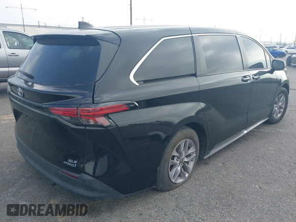 2022 Toyota Sienna XLE z VIN 5TDYRKEC8NS123217, wystawiony jako IAAI lot #42224483 z przebiegiem 73 802 mil mil oraz . Historia ofert i sprzedaży dostępna na DreamBid. Obrazek 4.