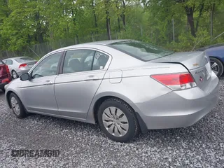2008 Honda Accord LX z VIN 1HGCP26398A082999, wystawiony jako IAAI lot #42334731 z przebiegiem 207 955 mil mil oraz . Historia ofert i sprzedaży dostępna na DreamBid. Obrazek 14.