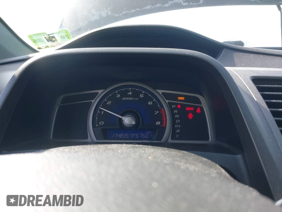 2008 Honda Civic EX-L z VIN 2HGFG12928H558691, wystawiony jako IAAI lot #41644320 z przebiegiem 174 835 mil mil oraz . Historia ofert i sprzedaży dostępna na DreamBid. Obrazek 7.
