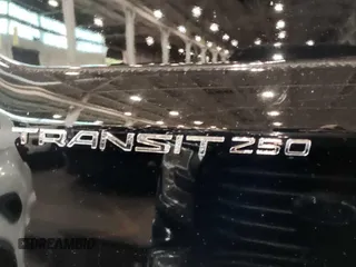 2016 Ford Transit z VIN 1FTYR2XM0GKA06408, wystawiony jako IAAI lot #42818715 z przebiegiem 170 021 mil mil oraz . Historia ofert i sprzedaży dostępna na DreamBid. Obrazek 5.