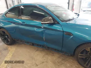 2018 BMW M2 z VIN WBS1J5C58JVD36727, wystawiony jako IAAI lot #41939937 z przebiegiem 31 959 mil mil oraz . Historia ofert i sprzedaży dostępna na DreamBid. Obrazek 18.