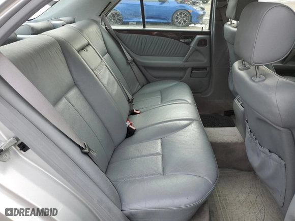 1999 Mercedes-Benz E-Class with VIN WDBJF65H0XA904616, listed as a Copart auction lot 43578035 with 140,112 mi miles and Salvage Title. Bid and sale history available at carsss.com. Image 10.