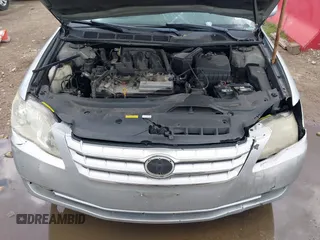 2005 Toyota Avalon XL with VIN 4T1BK36B85U013619, listed as a IAAI auction lot 42209645 with 173,520 mi miles and . Bid and sale history available at carsss.com. Image 10.