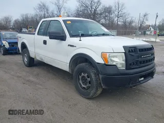 2011 Ford F-150 XL with VIN 1FTFX1EF1BFC08039, listed as a IAAI auction lot 41657526 with 234,515 mi miles. Bid and sale history available at carsss.com. Image 1.