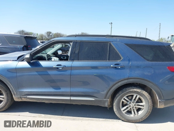 2020 Ford Explorer XLT with VIN 1FMSK7DH9LGC30705, listed as a IAAI auction lot 41791732 with 101,242 mi miles. Bid and sale history available at carsss.com. Image 15.
