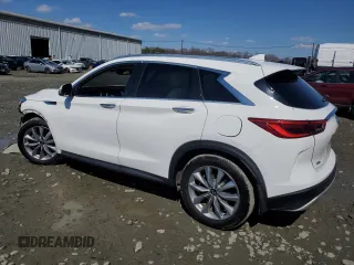 2020 Infiniti QX50 Luxe z VIN 3PCAJ5M30LF113018, wystawiony jako Copart lot #50584085 z przebiegiem 54 809 mil mil oraz Szkody całkowita. Historia ofert i sprzedaży dostępna na DreamBid. Obrazek 2.