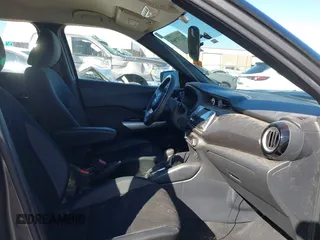 2018 Nissan Kicks S with VIN 3N1CP5CU4JL512601, listed as a IAAI auction lot 41737969 with 106,195 mi miles and . Bid and sale history available at DreamBid. Image 5.