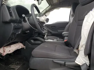 2022 Nissan Frontier SV z VIN 1N6ED1EJXNN687786, wystawiony jako Copart lot #55733965 z przebiegiem 62 475 mil mil oraz Szkoda całkowita • Salvage title. Historia ofert i sprzedaży dostępna na DreamBid. Obrazek 7.