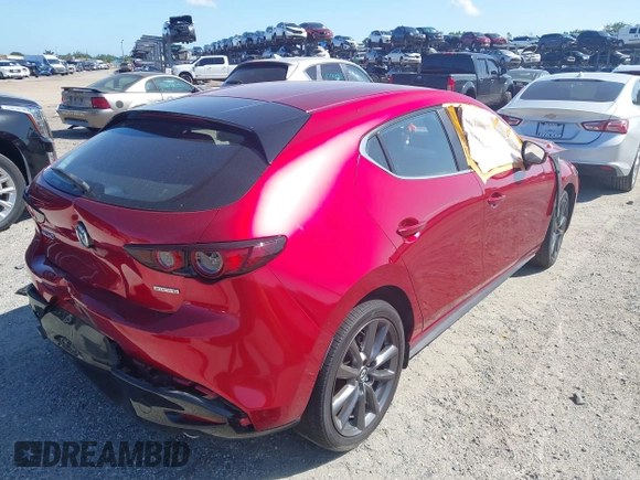2021 Mazda Mazda3 Hatchback Preferred with VIN JM1BPALL7M1346174, listed as a IAAI auction lot 42005878 with 1 mi miles. Bid and sale history available at carsss.com. Image 4.