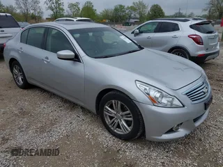 2015 Infiniti Q40 with VIN JN1CV6AR8FM650889, listed as a IAAI auction lot 42141488 with 101,478 mi miles. Bid and sale history available at carsss.com. Image 1.