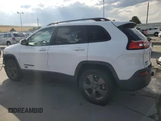 2017 Jeep Cherokee 75th Anniversary Edition с VIN 1C4PJMCS8HW504076, выставлен на аукционе Copart как лот 69898784 с пробегом 68 157 миль миль и Списание • Salvage title. История ставок и продаж доступна на DreamBid. Изображение 2.