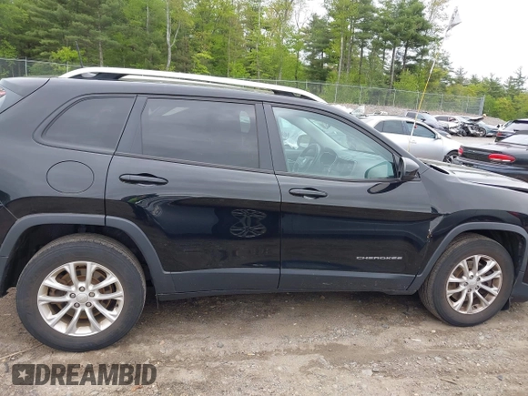 2020 Jeep Cherokee Latitude with VIN 1C4PJMCB8LD607440, listed as a IAAI auction lot 42292035 with 34,939 mi miles and . Bid and sale history available at DreamBid. Image 13.