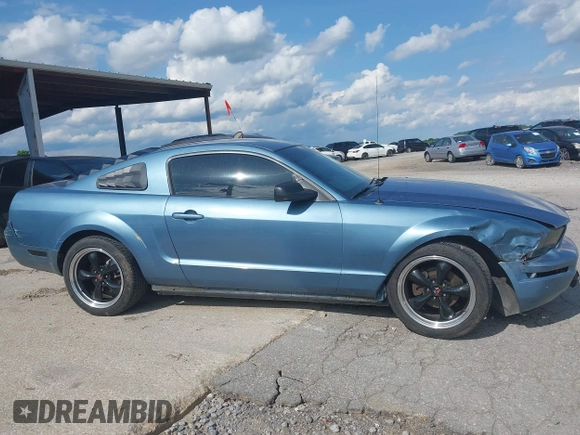 2005 Ford Mustang Deluxe с VIN 1ZVFT80N155168894, выставлен на аукционе IAAI как лот 42331054 с пробегом 194 939 миль миль и . История ставок и продаж доступна на DreamBid. Изображение 13.