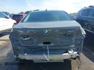 2020 BMW 7 Series 740i xDrive with VIN WBA7T4C04LGF97187, listed as a IAAI auction lot 42505343 with 70,709 mi miles and . Bid and sale history available at DreamBid. Image 17.