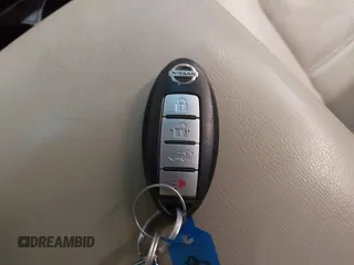 2014 Nissan Murano SV with VIN JN8AZ1MU3EW400818, listed as a IAAI auction lot 40806139 with 135,024 mi miles and . Bid and sale history available at carsss.com. Image 11.