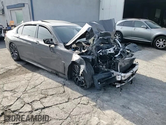 2022 BMW 7 Series 740i with VIN WBA7T2C07NCJ26257, listed as a Copart auction lot 41763095 with Not provided miles and Salvage title. Bid and sale history available at DreamBid. Image 10.
