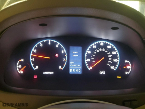 2011 Hyundai Azera Limited with VIN KMHFC4DF0BA526693, listed as a Copart auction lot 74749154 with 134,613 mi miles and Salvage Title. Bid and sale history available at carsss.com. Image 9.