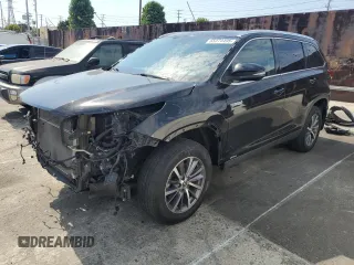 2019 Toyota Highlander Hybrid XLE with VIN 5TDJGRFH7KS056289, listed as a Copart auction lot 65374495 with 38,276 mi miles and Salvage title. Bid and sale history available at DreamBid. Image 1.