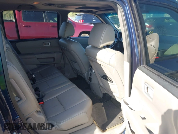 2014 Honda Pilot Touring with VIN 5FNYF4H92EB019248, listed as a IAAI auction lot 41942963 with 136,183 mi miles and . Bid and sale history available at carsss.com. Image 8.