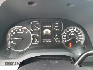 2018 Toyota Tundra 2WD SR5 with VIN 5TFEM5F17JX126470, listed as a Copart auction lot 83548704 with 173,456 mi miles and Clean Title. Bid and sale history available at carsss.com. Image 9.