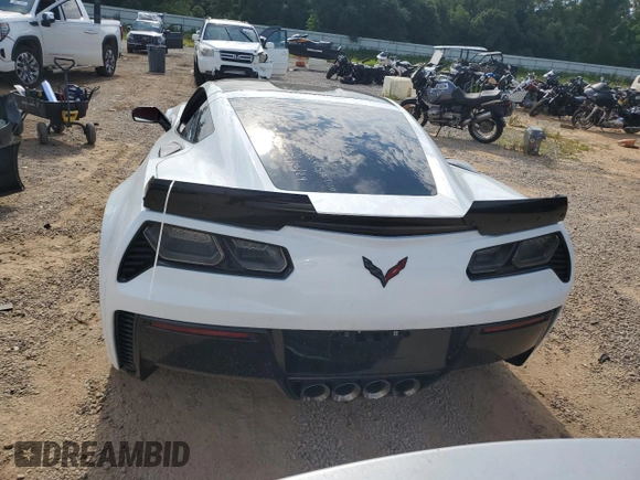 2015 Chevrolet Corvette Z06 3LZ with VIN 1G1YU2D64F5609100, listed as a Copart auction lot 58628714 with 45,992 mi miles and Salvage Title. Bid and sale history available at carsss.com. Image 6.