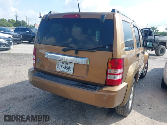 2011 Jeep Liberty Sport Jet with VIN 1J4PP2GKXBW559076, listed as a IAAI auction lot 42644710 with 189,958 mi miles and . Bid and sale history available at DreamBid. Image 4.