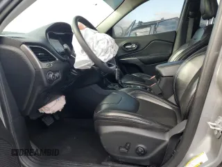 2020 Jeep Cherokee Latitude Plus with VIN 1C4PJLLB0LD614764, listed as a Copart auction lot 45201255 with 88,295 mi miles and Salvage Title. Bid and sale history available at carsss.com. Image 7.
