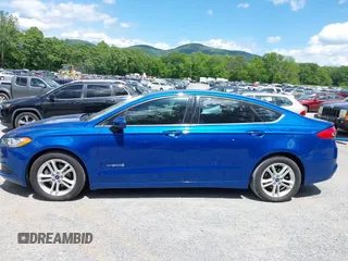 2018 Ford Fusion SE z VIN 3FA6P0LU9JR171096, wystawiony jako IAAI lot #42329683 z przebiegiem 126 463 mil mil oraz . Historia ofert i sprzedaży dostępna na DreamBid. Obrazek 14.