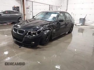 2011 BMW 3 Series 328i xDrive with VIN WBAPK7C5XBA818385, listed as a IAAI auction lot 41655317 with 113,639 mi miles. Bid and sale history available at carsss.com. Image 17.