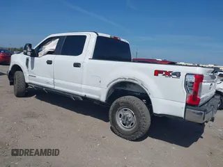 2017 Ford F-250 Lariat with VIN 1FT7W2BT2HED84443, listed as a IAAI auction lot 41647802 with 204,334 mi miles and . Bid and sale history available at DreamBid. Image 3.
