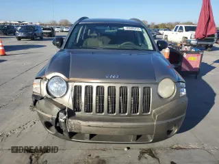 2008 Jeep Compass Sport with VIN 1J8FT47088D747146, listed as a Copart auction lot 85586414 with 286,169 mi miles and Salvage Title. Bid and sale history available at carsss.com. Image 5.